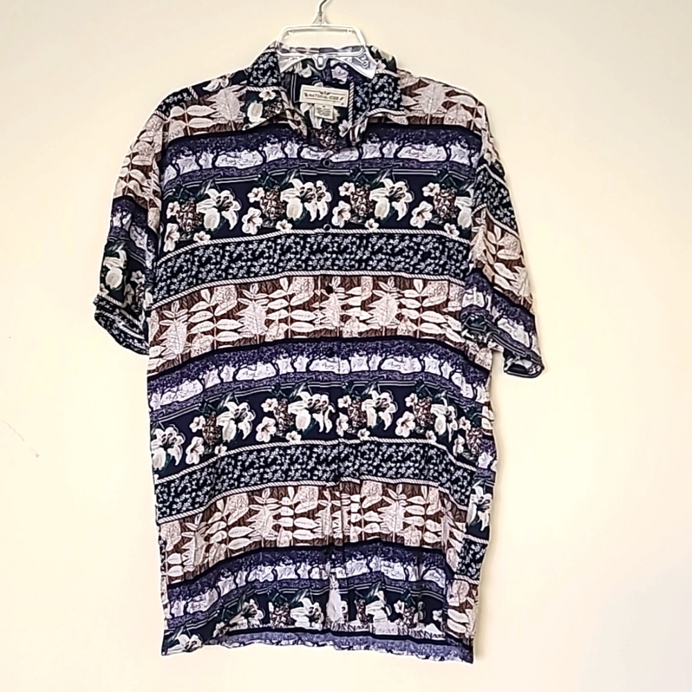 Natural Issue Floral Men short Sleeves button down shirt Size M
